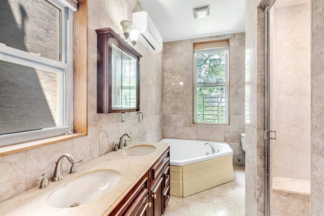 27 West 90th Street Upper West Side New York NY 10024