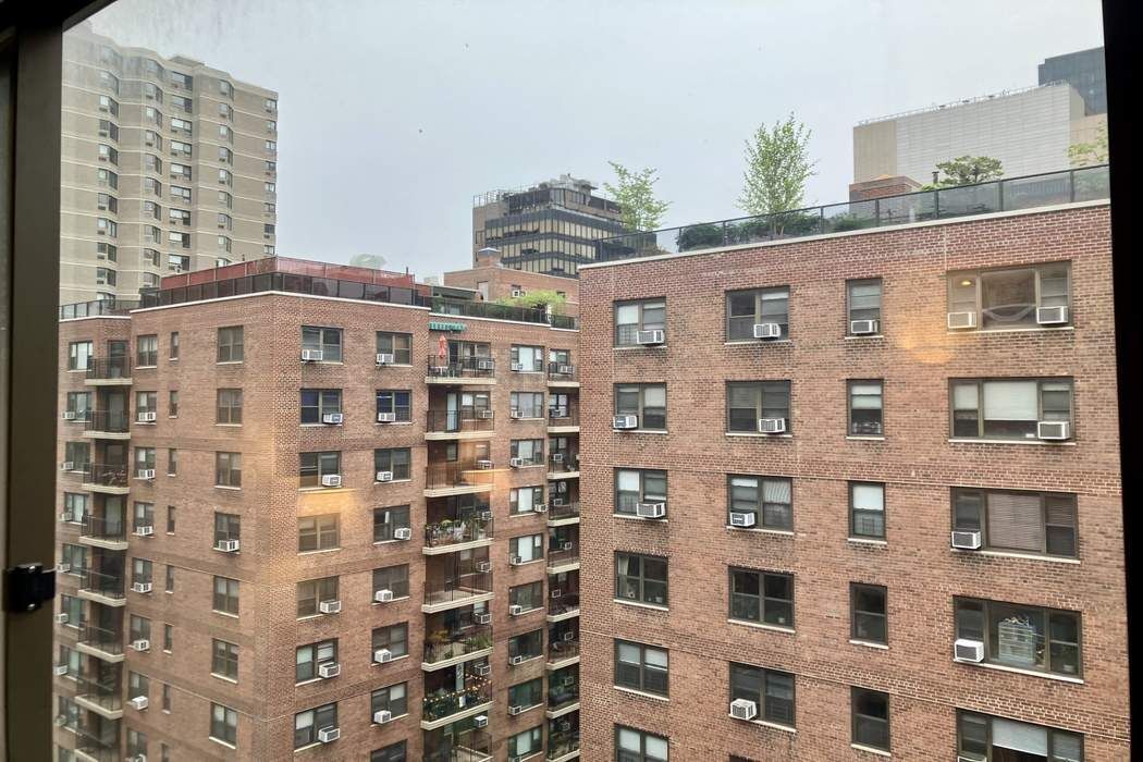 425 East 63rd Street Upper East Side New York NY 10065