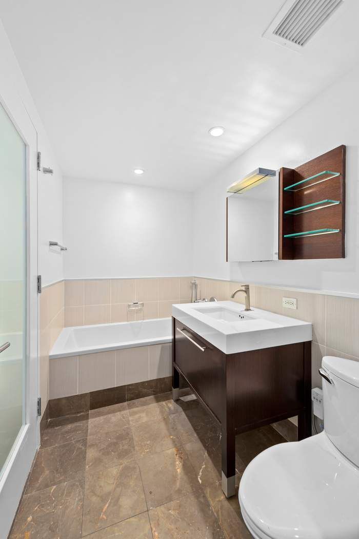225 East 34th Street Murray Hill New York NY 10016