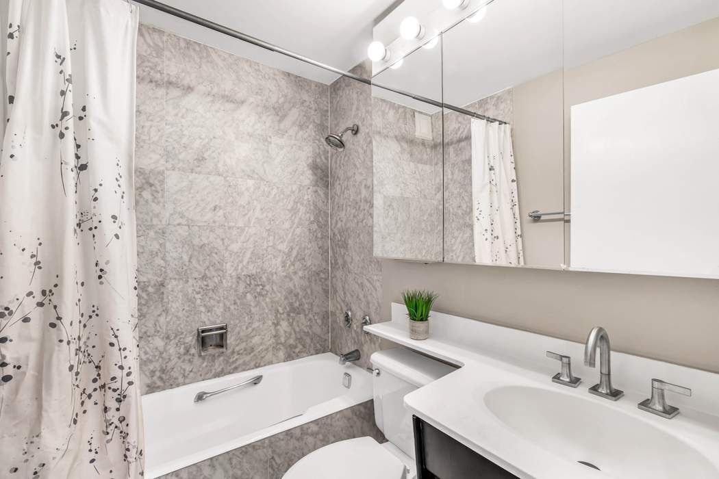 200 Rector Place Battery Park City New York NY 10280