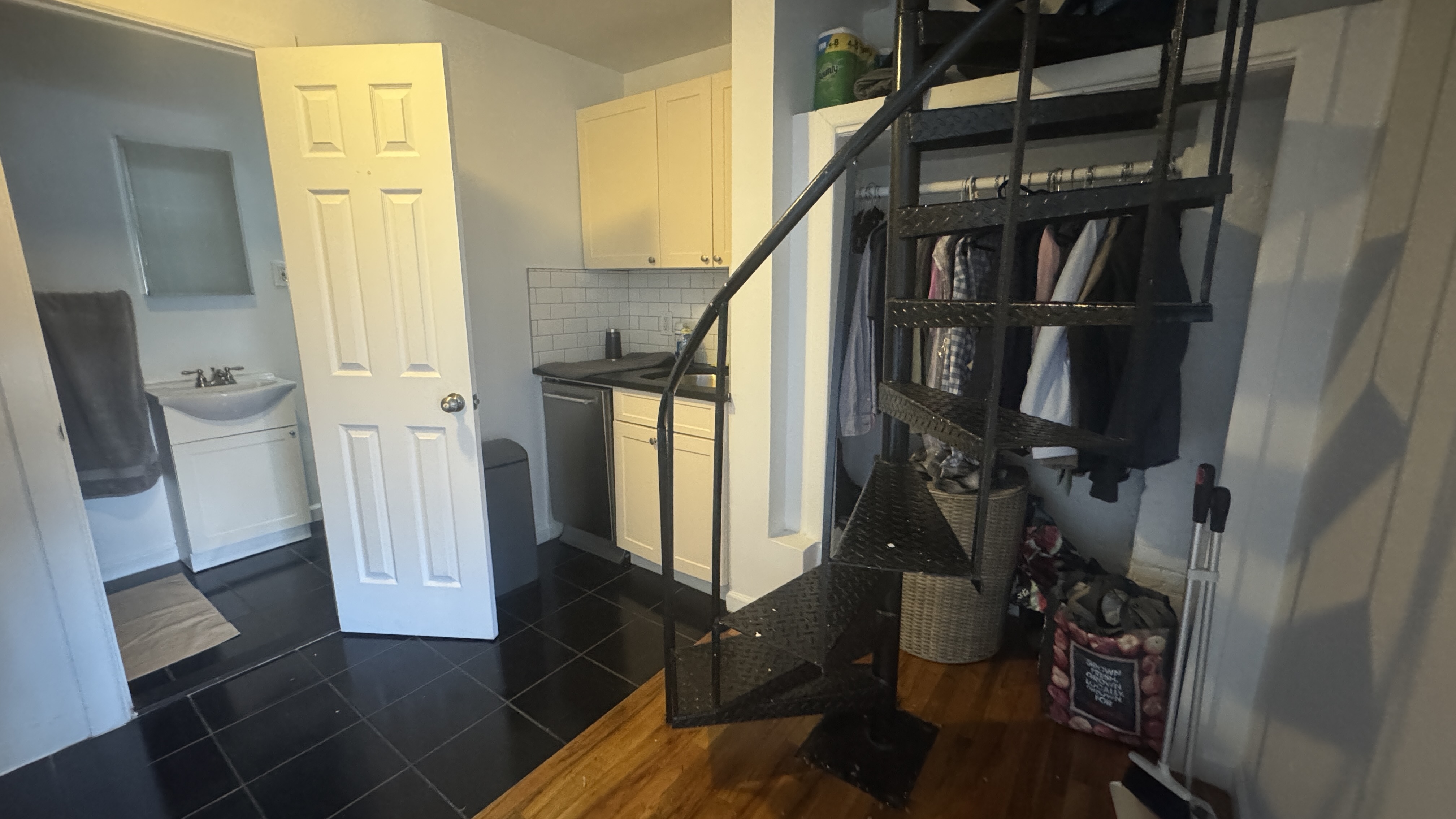 18 Cornelia Street 16 Greenwich Village New York NY 10011