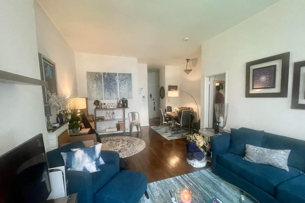 41 West 71st Street Lincoln Square New York NY 10023