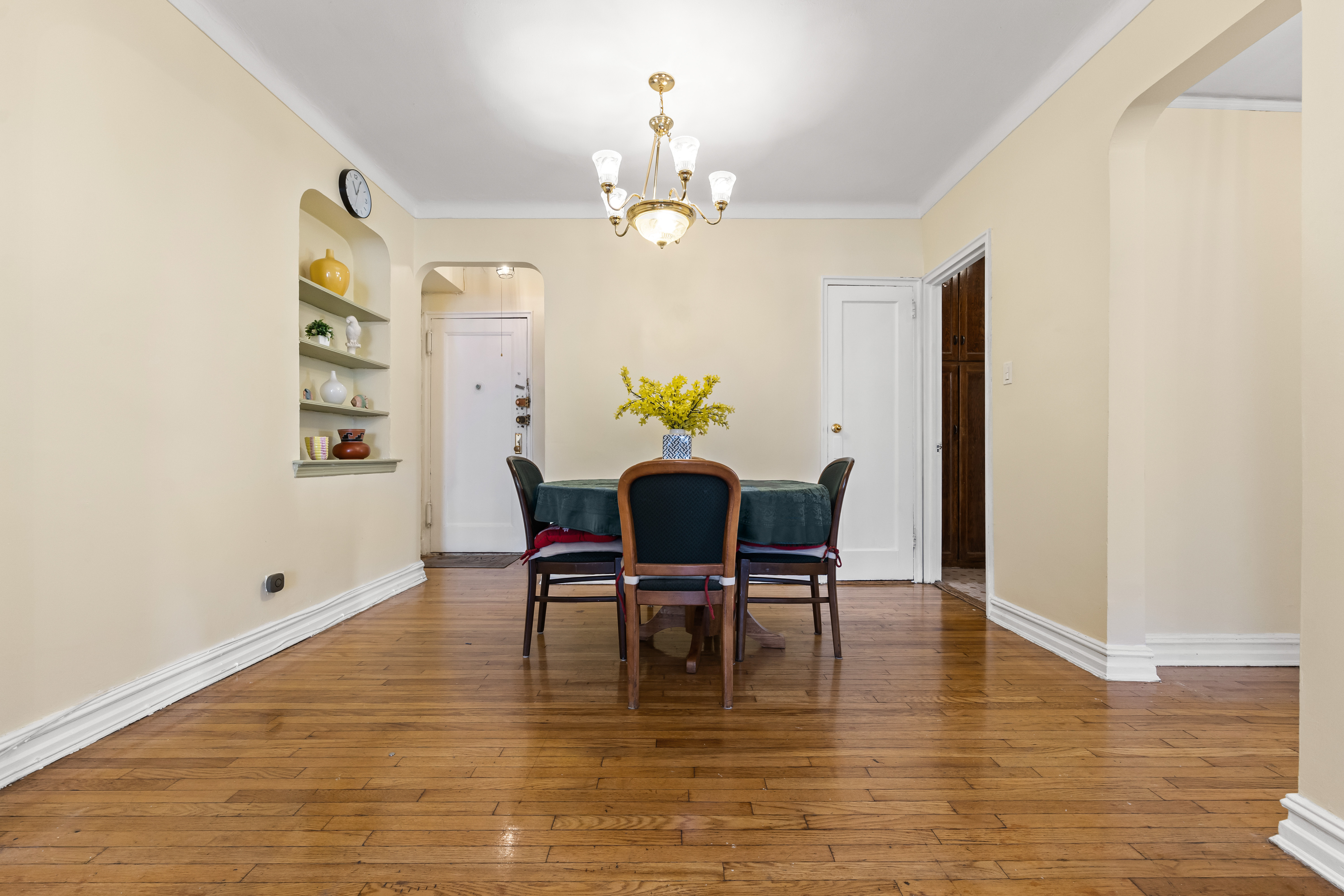 35-35 75th Street 522 Jackson Heights Queens NY 11372