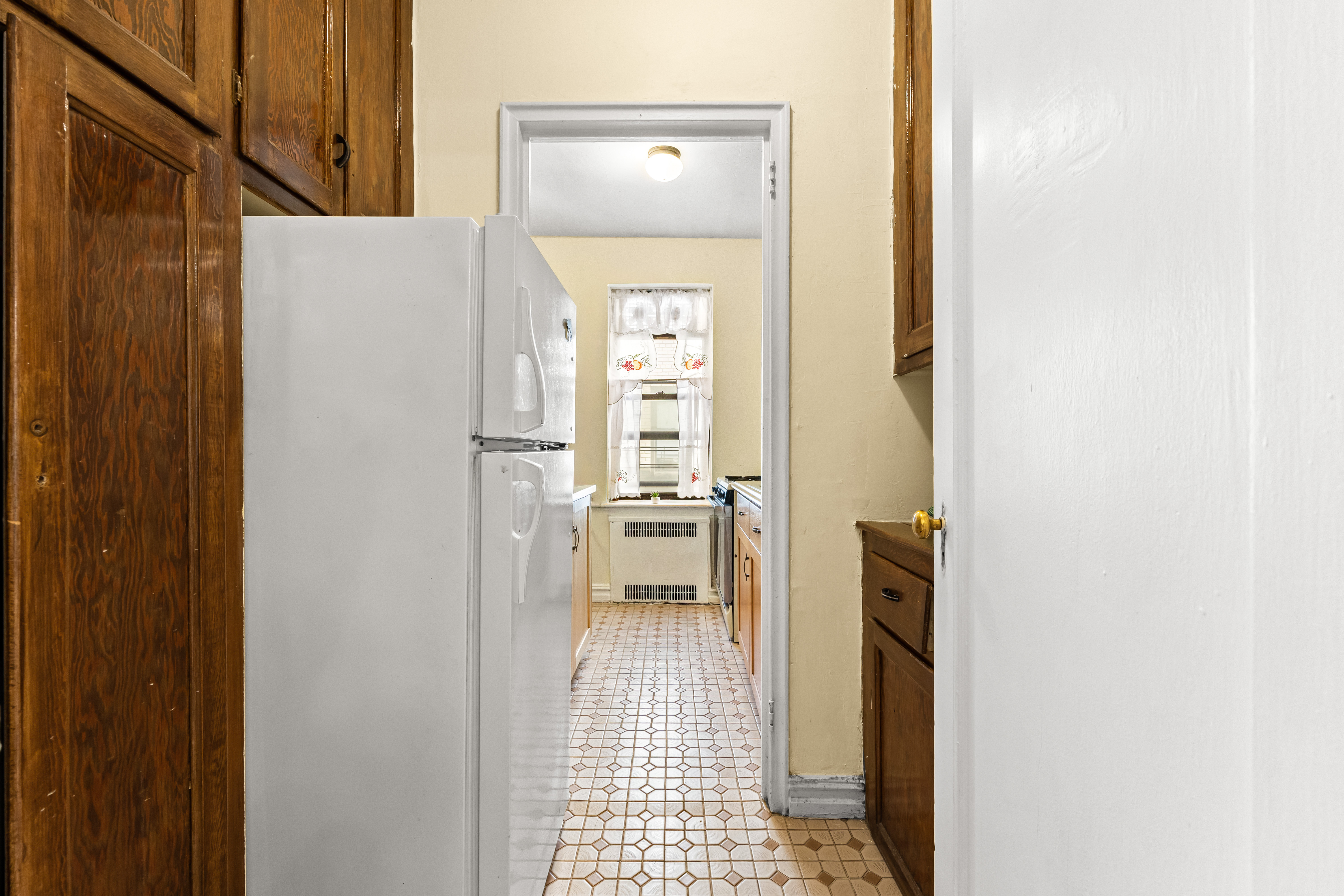 35-35 75th Street 522 Jackson Heights Queens NY 11372