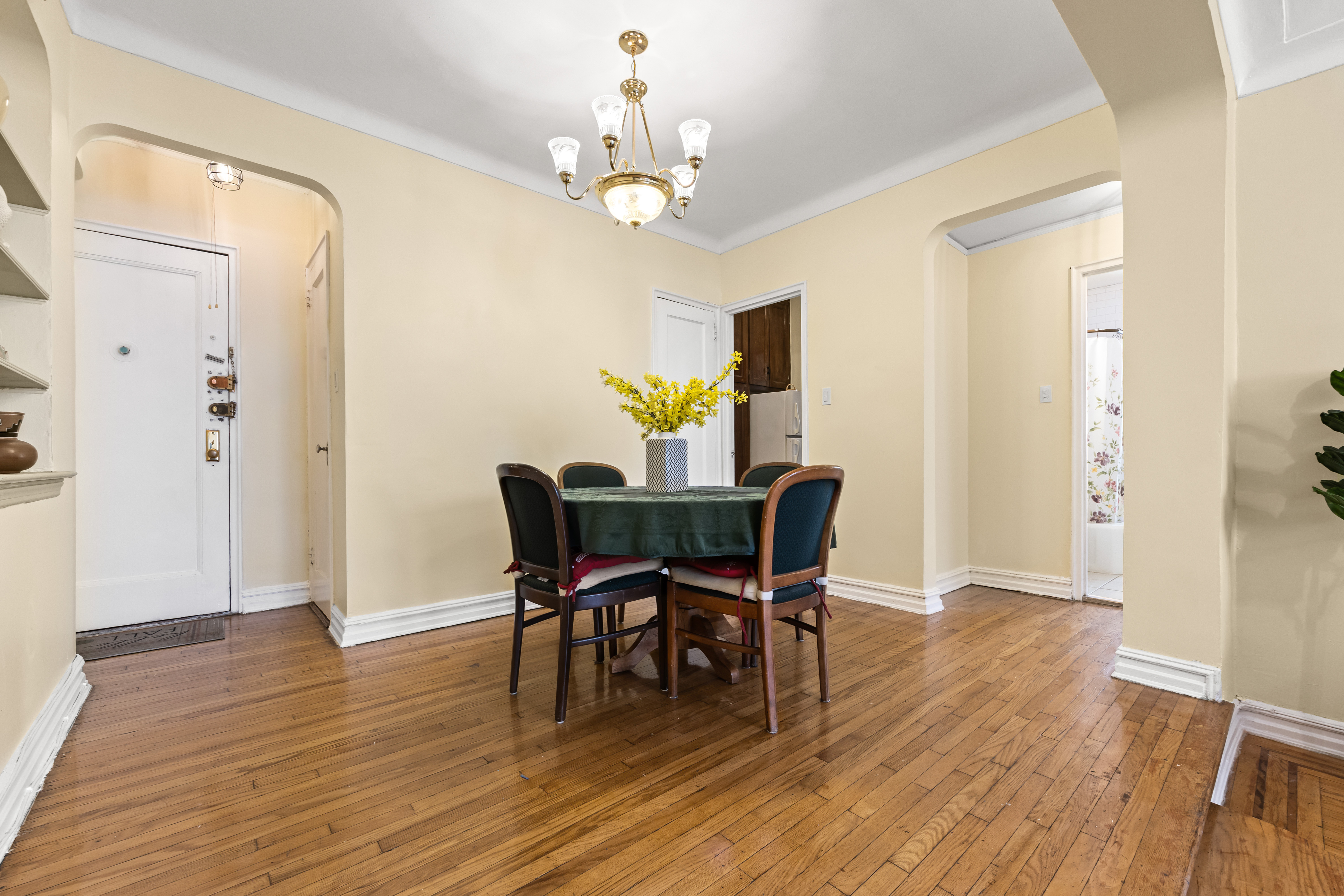 35-35 75th Street 522 Jackson Heights Queens NY 11372