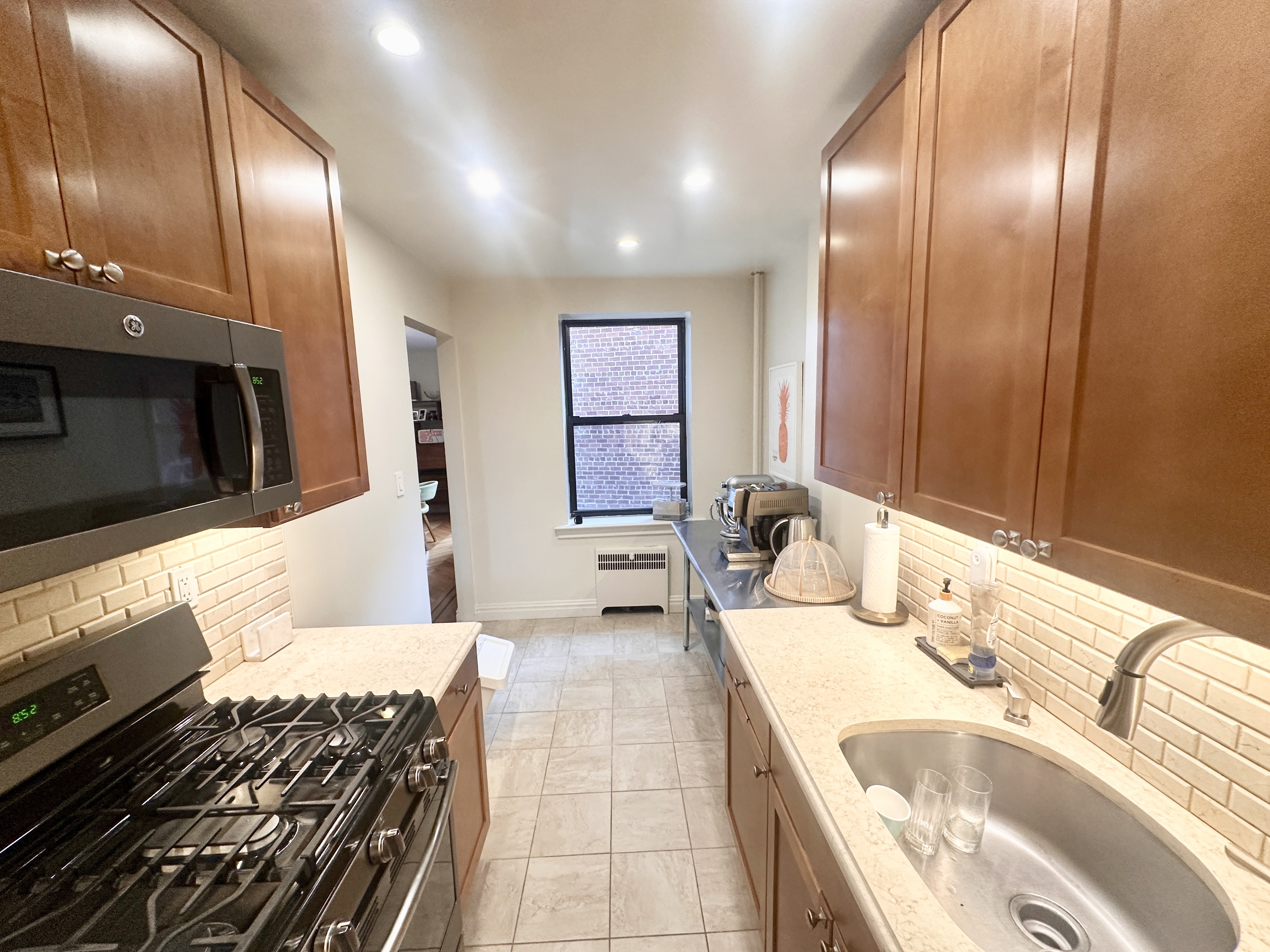 9229 Shore Road 4E Fort Hamilton Brooklyn NY 11209