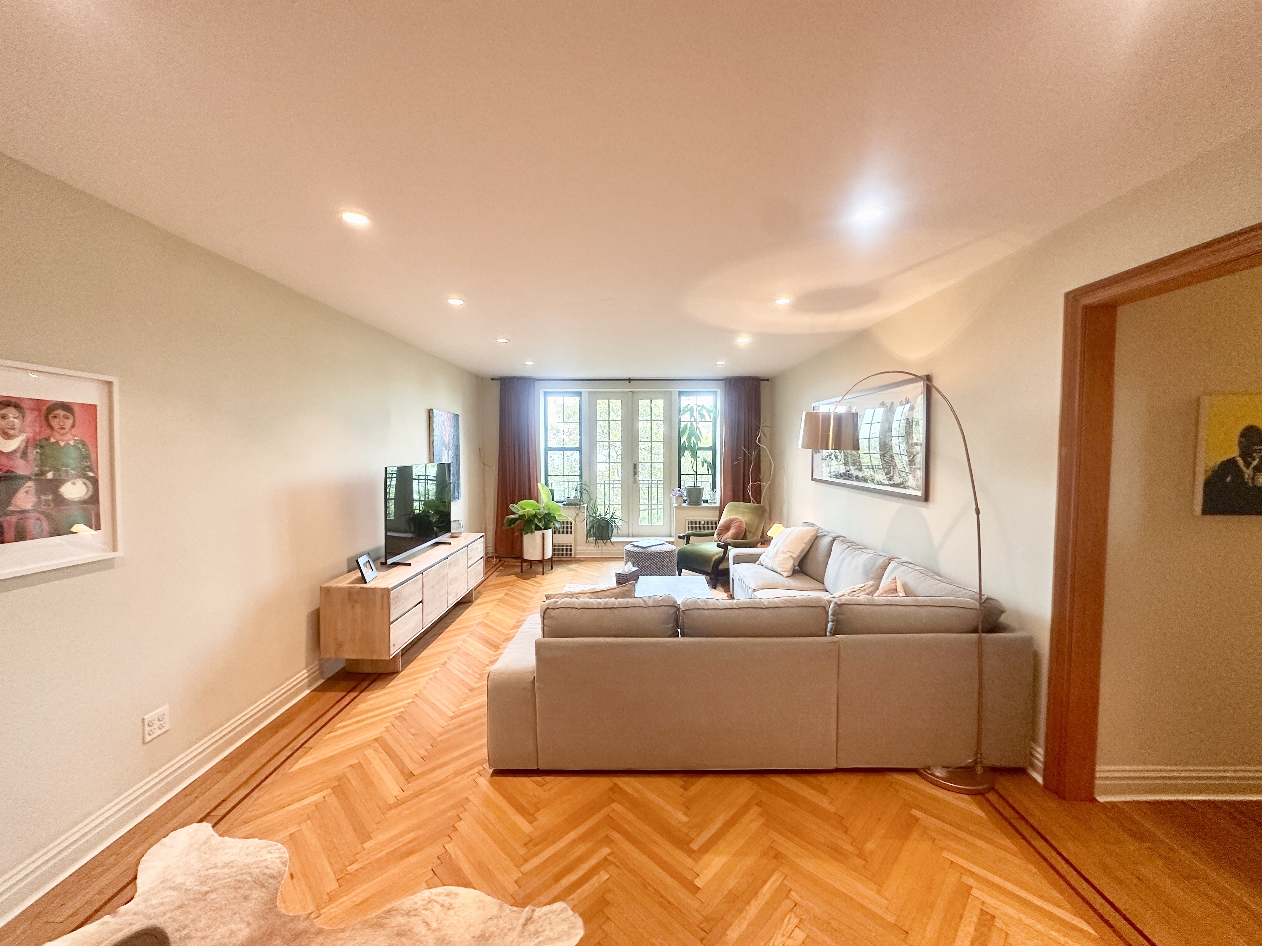9229 Shore Road 4E Fort Hamilton Brooklyn NY 11209
