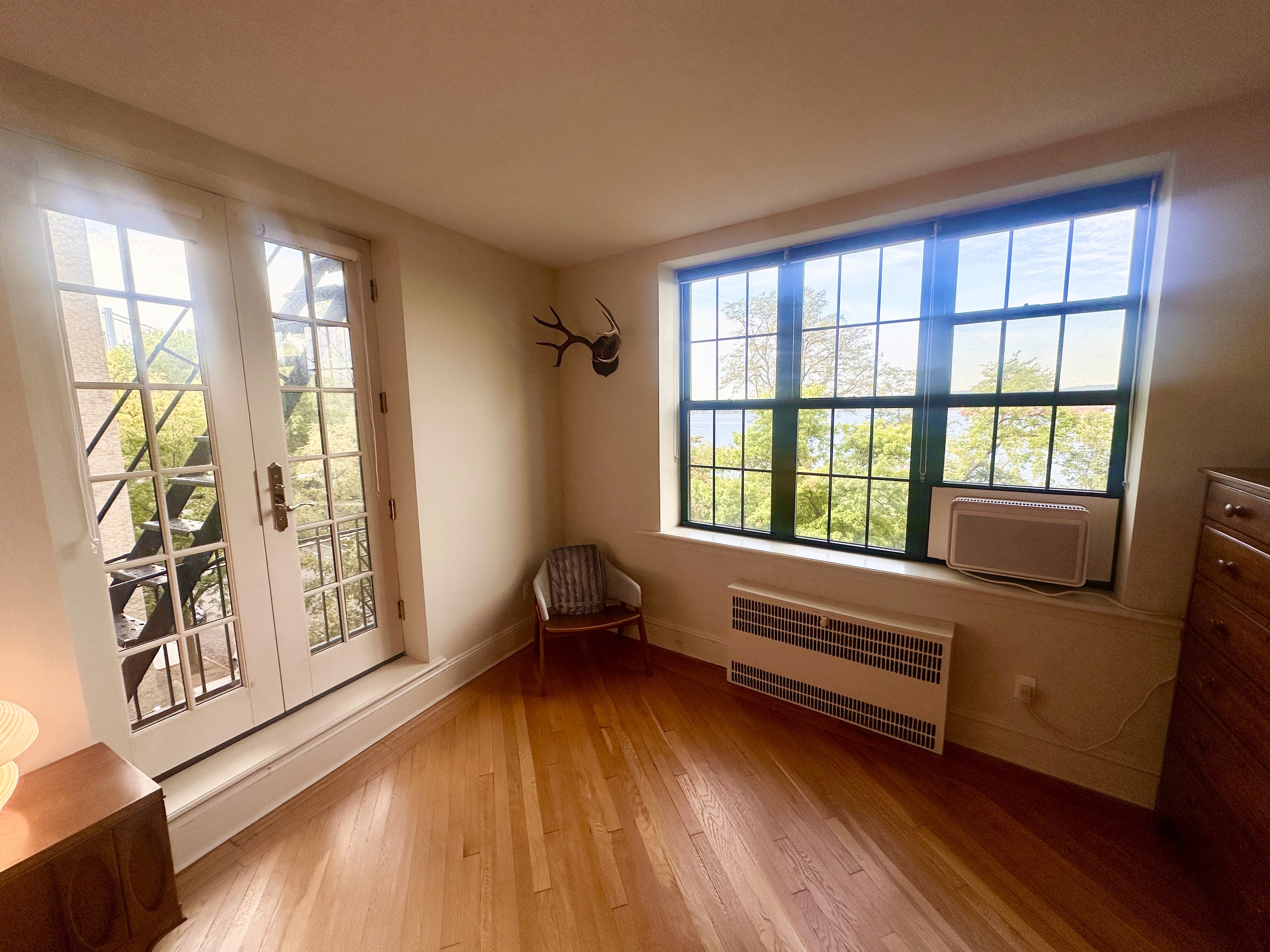 9229 Shore Road 4E Fort Hamilton Brooklyn NY 11209