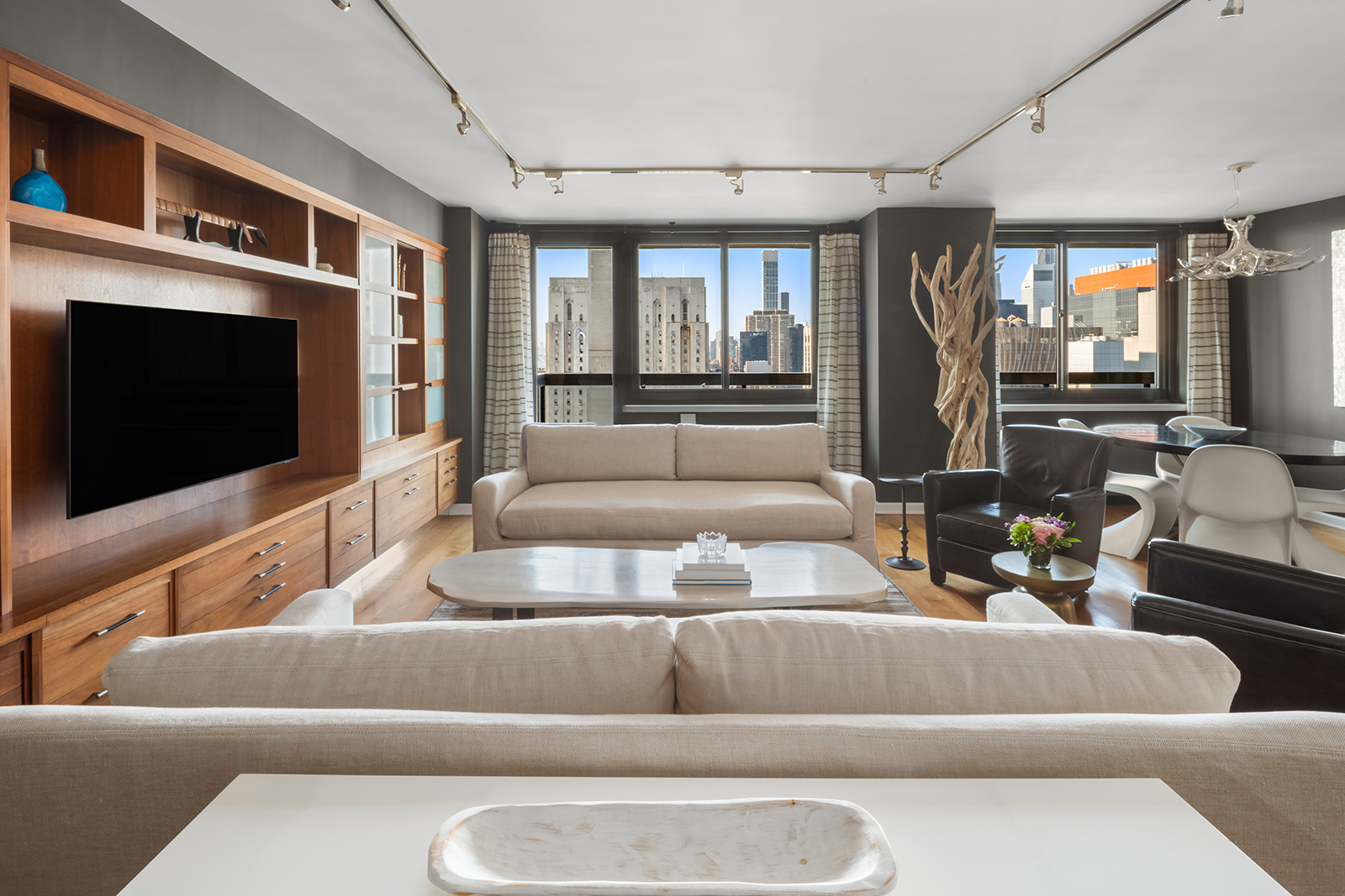 515 East 72nd Street — Upper East Side