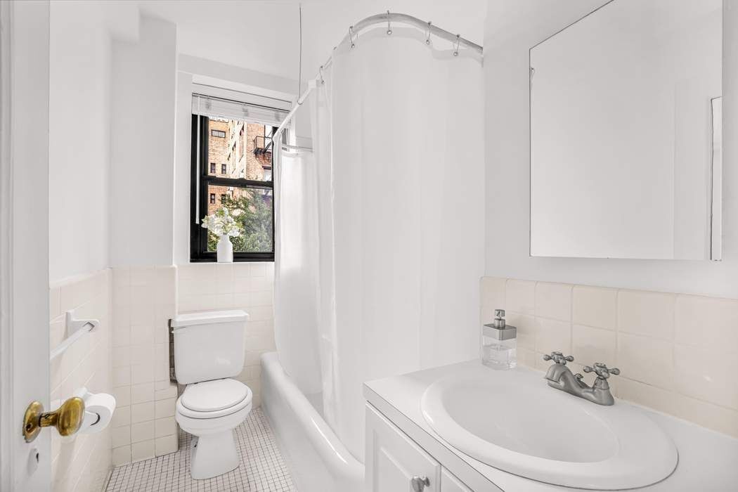 235 East 22nd Street Gramercy Park New York NY 10010