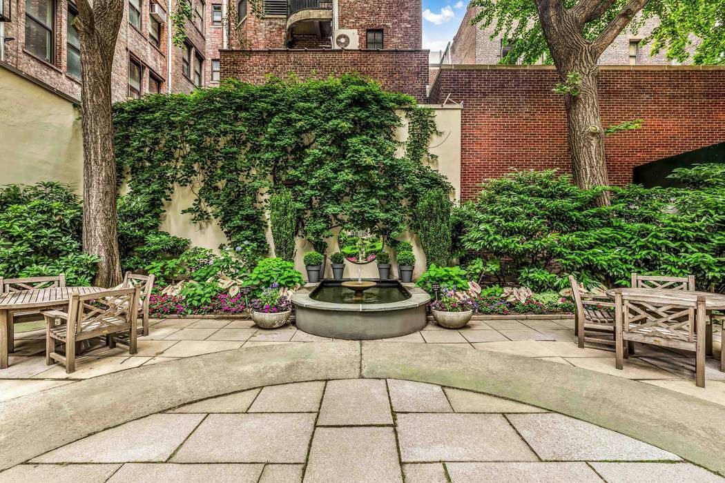235 East 22nd Street Gramercy Park New York NY 10010