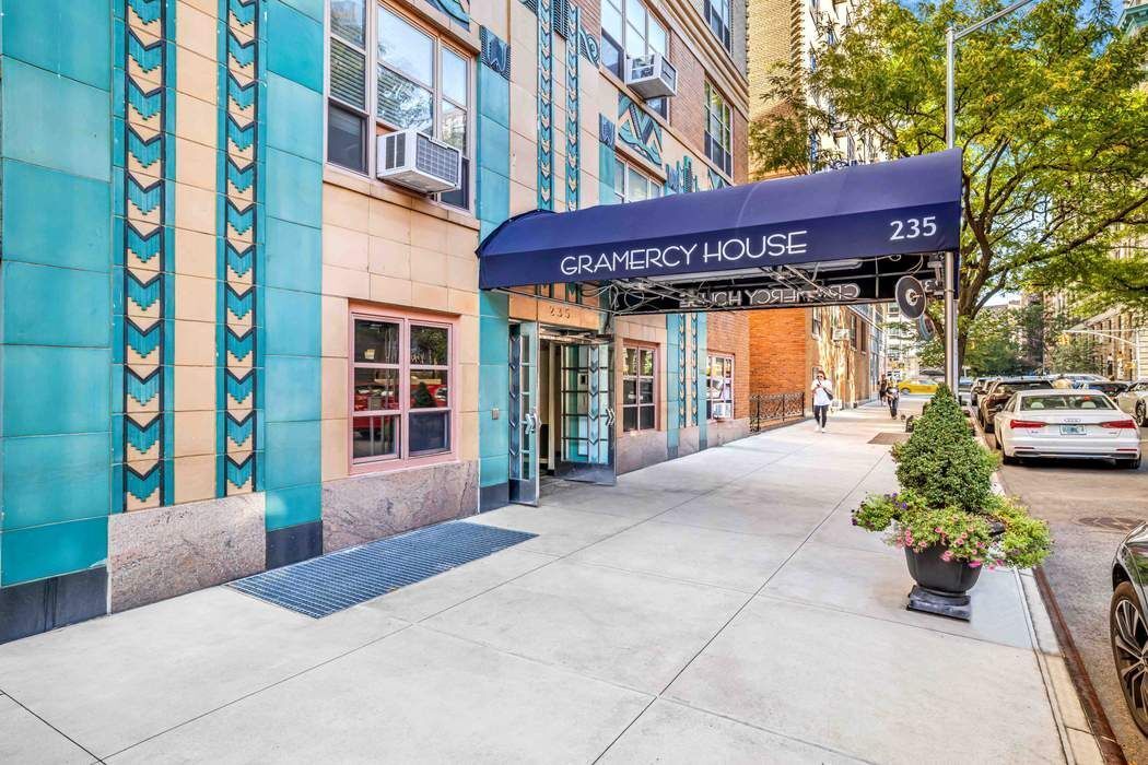 235 East 22nd Street Gramercy Park New York NY 10010