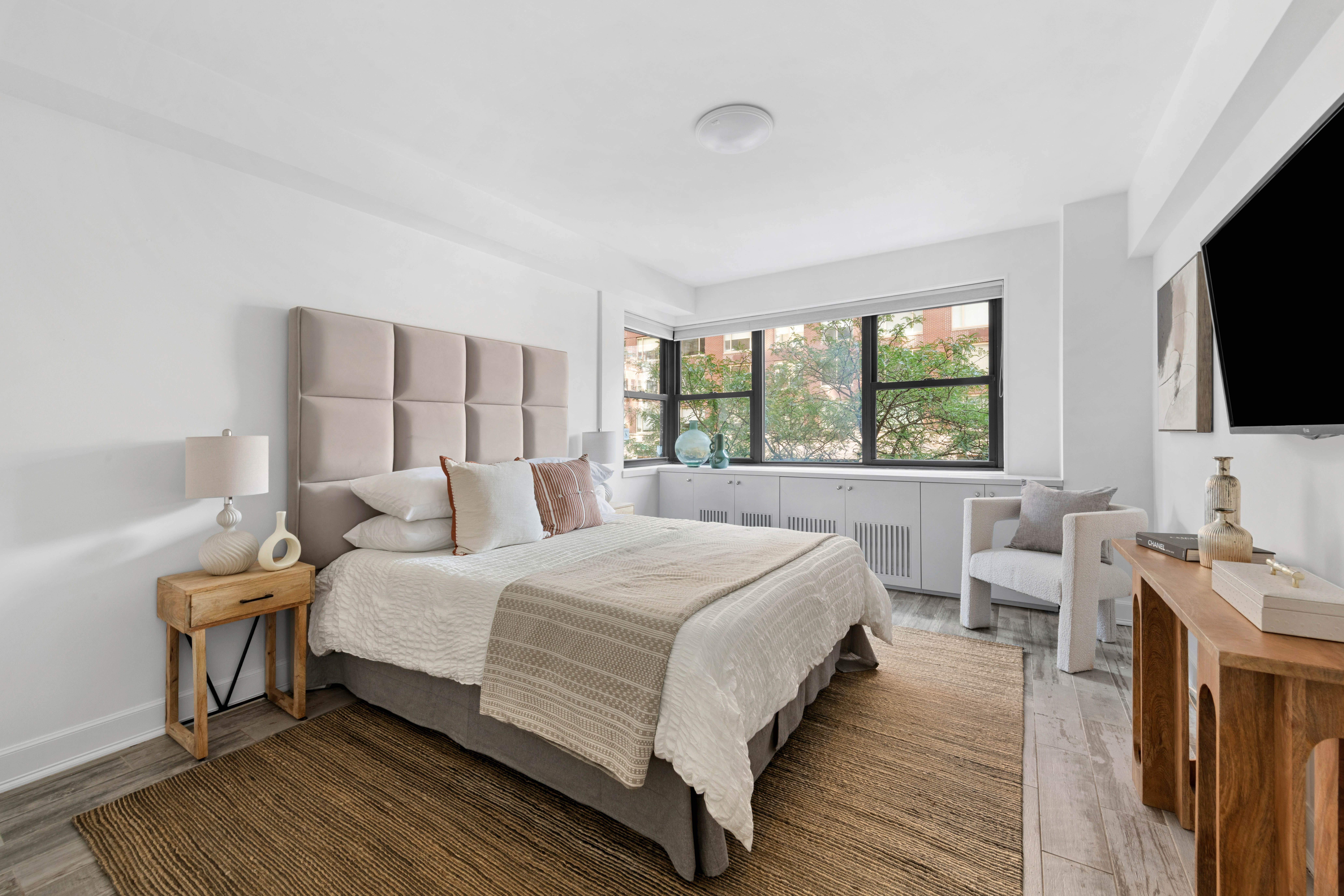 305 East 72nd Street Upper East Side New York NY 10021