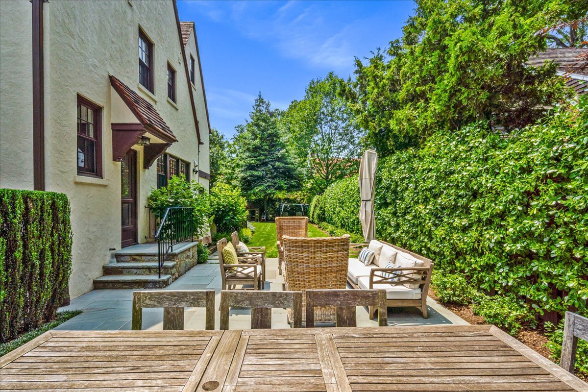 165 Slocum Crescent Forest Hills Gardens Queens NY 11375