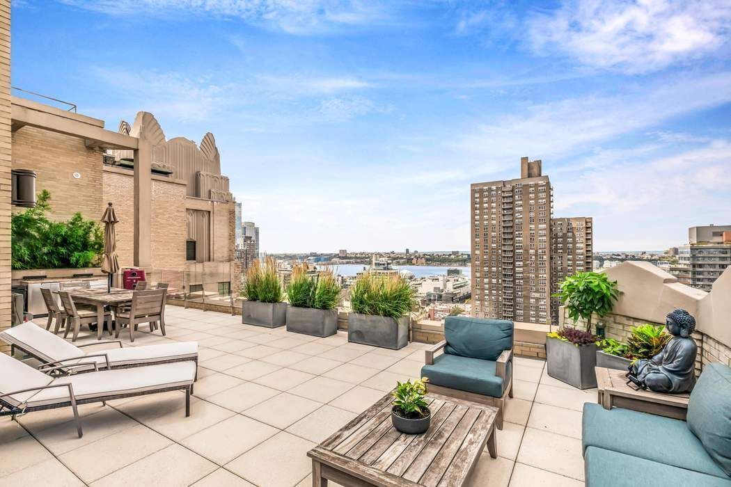 425 West 50th Street PHD Clinton New York NY 10019