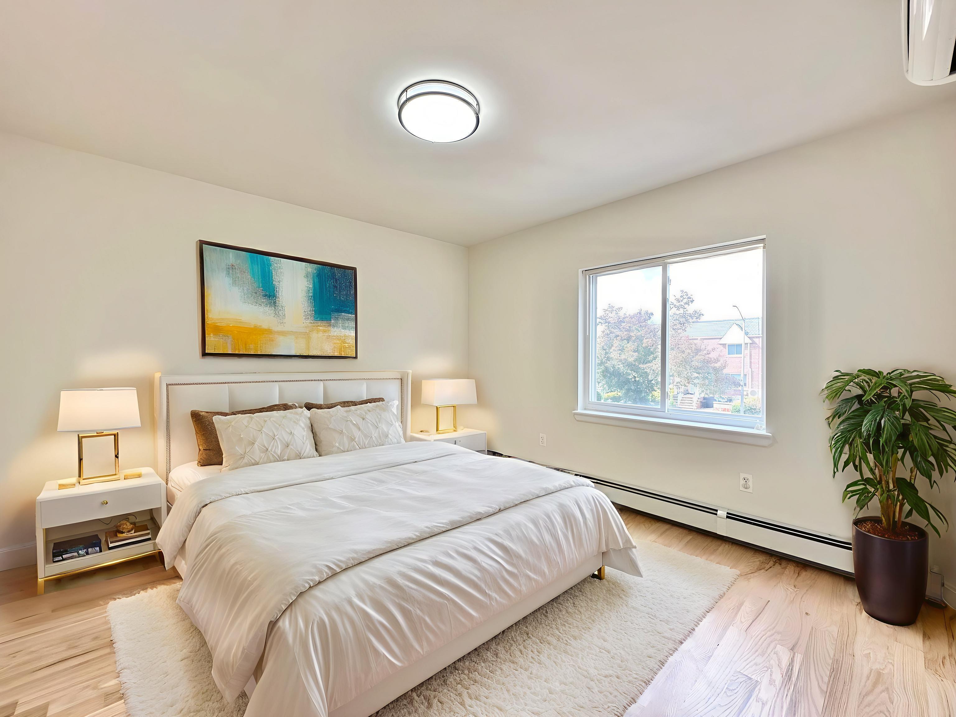 20-21 35th Street Steinway-Ditmars Queens NY 11105