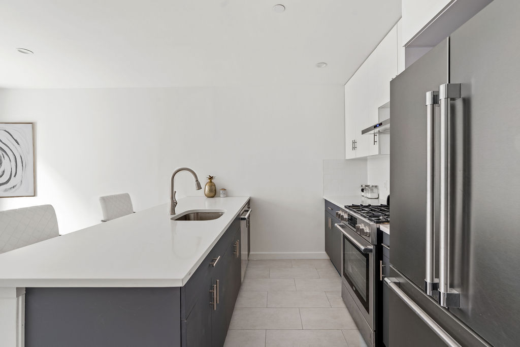 5-18 51st Avenue Hunters Point Queens NY 11101