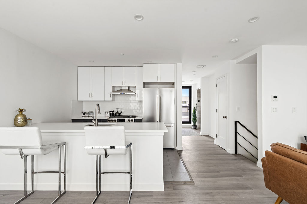 5-18 51st Avenue Hunters Point Queens NY 11101