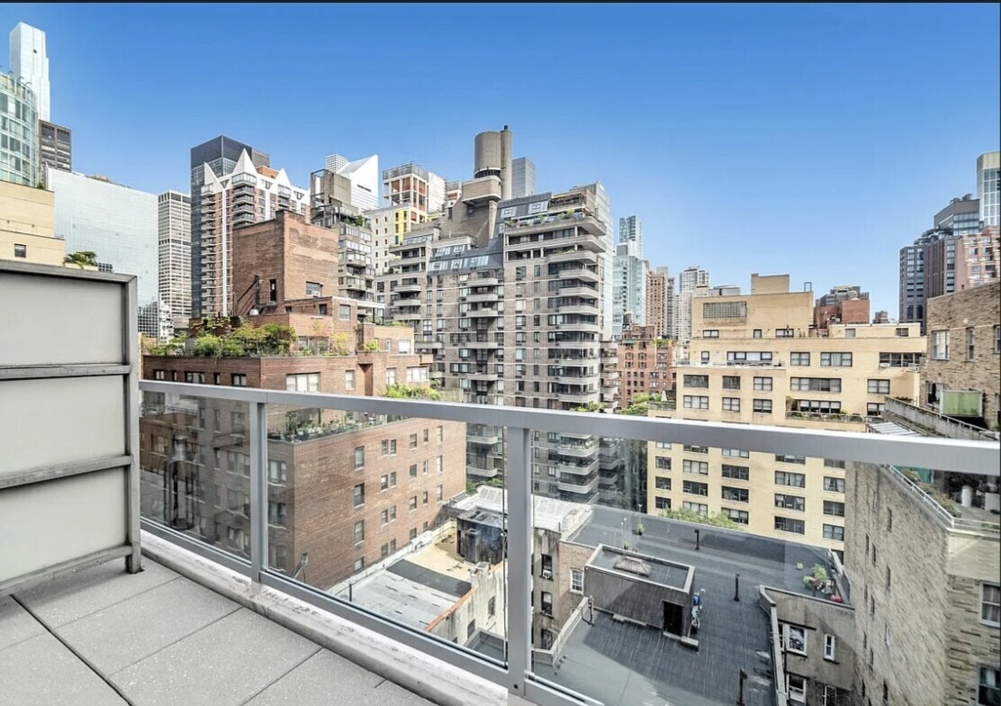 321 East 48th Street Turtle Bay New York NY 10017