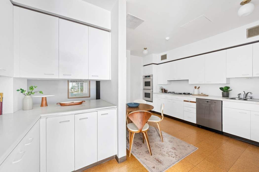 155 East 69th Street Upper East Side New York NY 10021