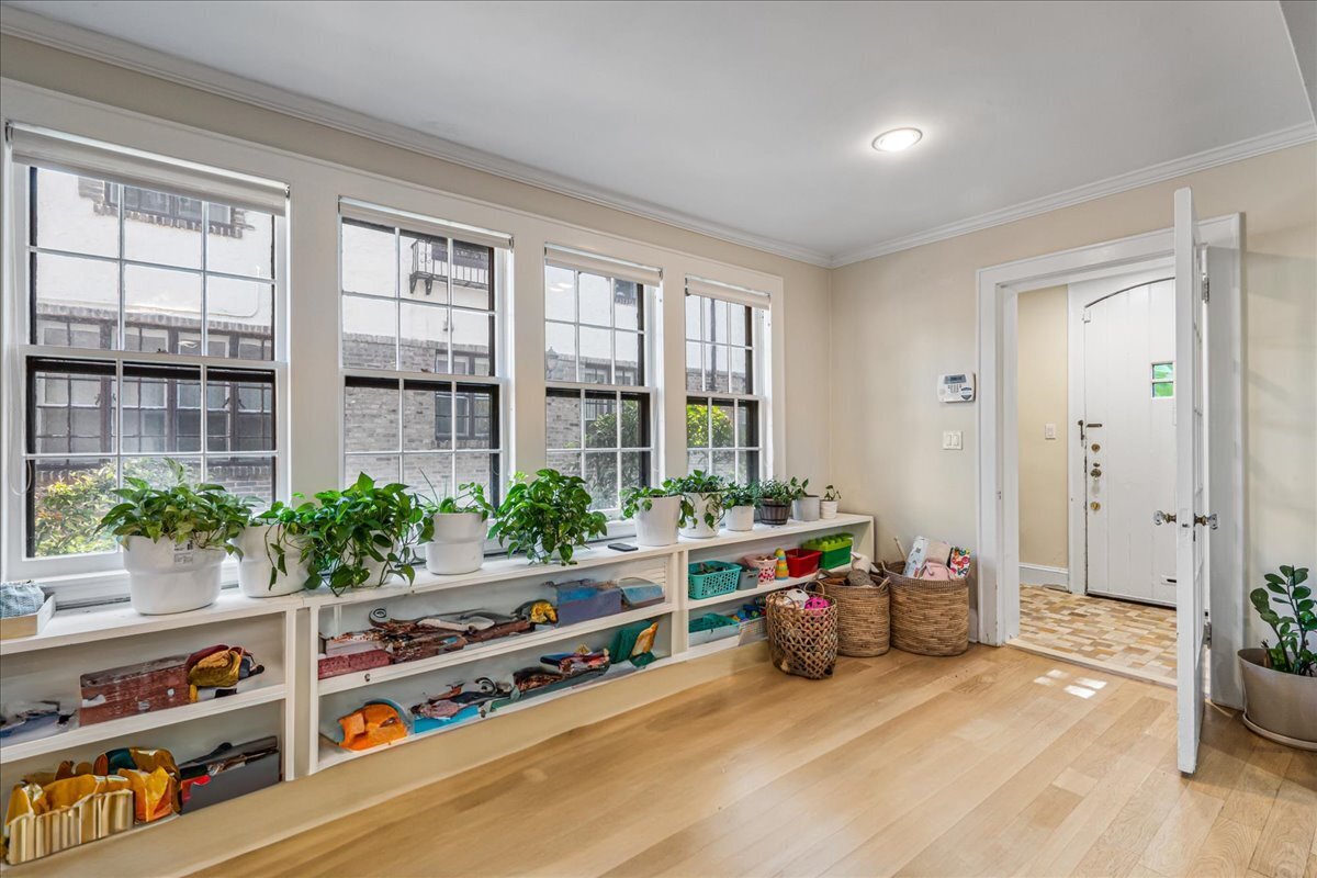 116-33 Union Turnpike Forest Hills Gardens Queens NY 11375