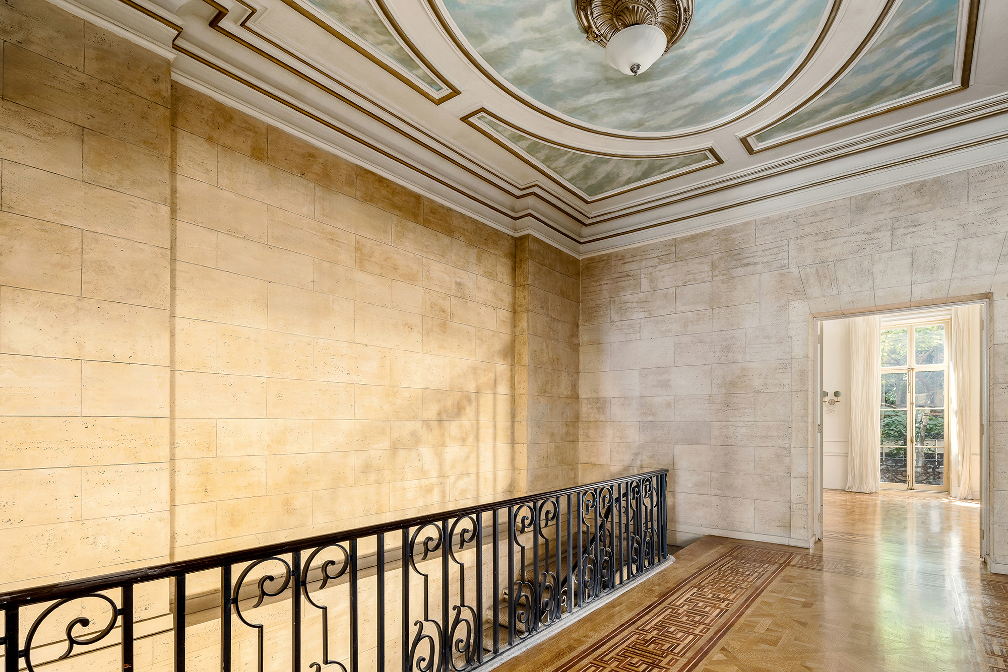 11 Gramercy Park South Gramercy Park New York NY 10003