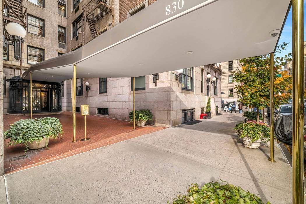 830 Park Avenue 5/6C Upper East Side New York NY 10021