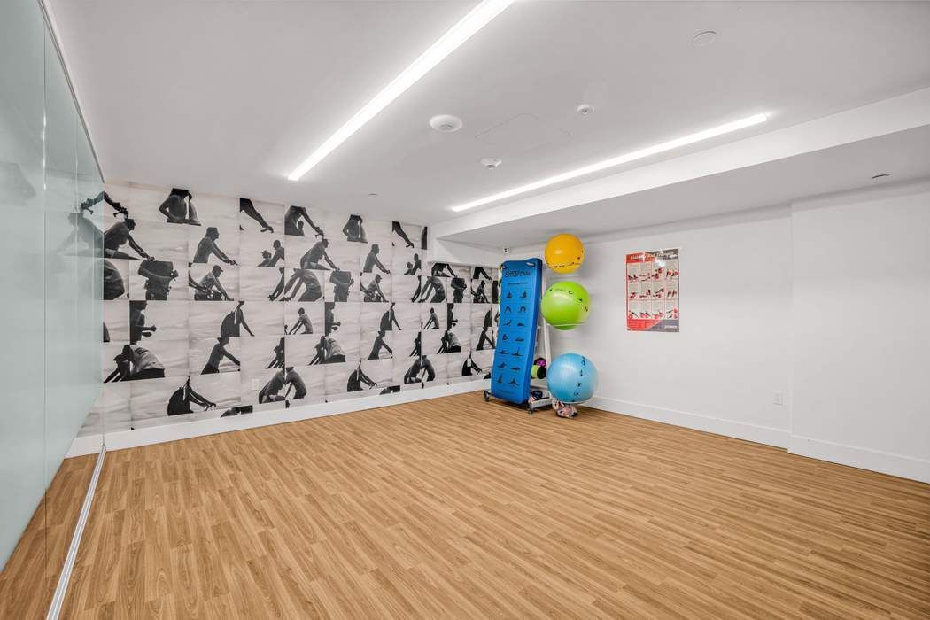 212 West 95th Street 17B Upper West Side New York NY 10025