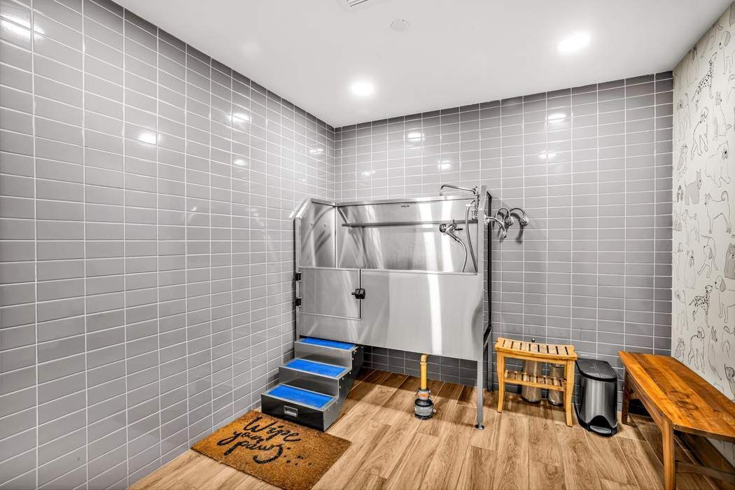 212 West 95th Street 17B Upper West Side New York NY 10025