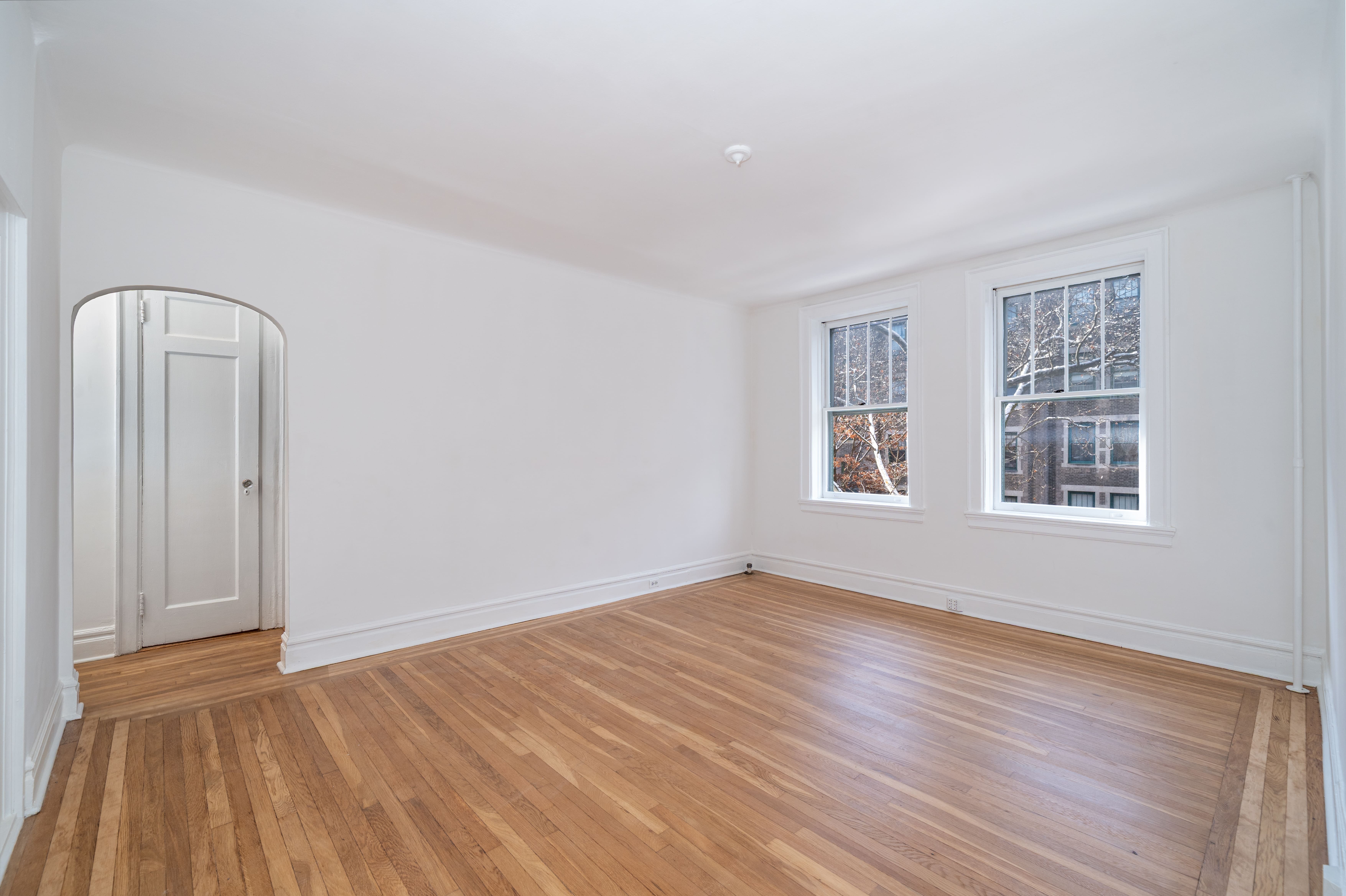 35-27 80th Street 32 Jackson Heights Queens NY 11372