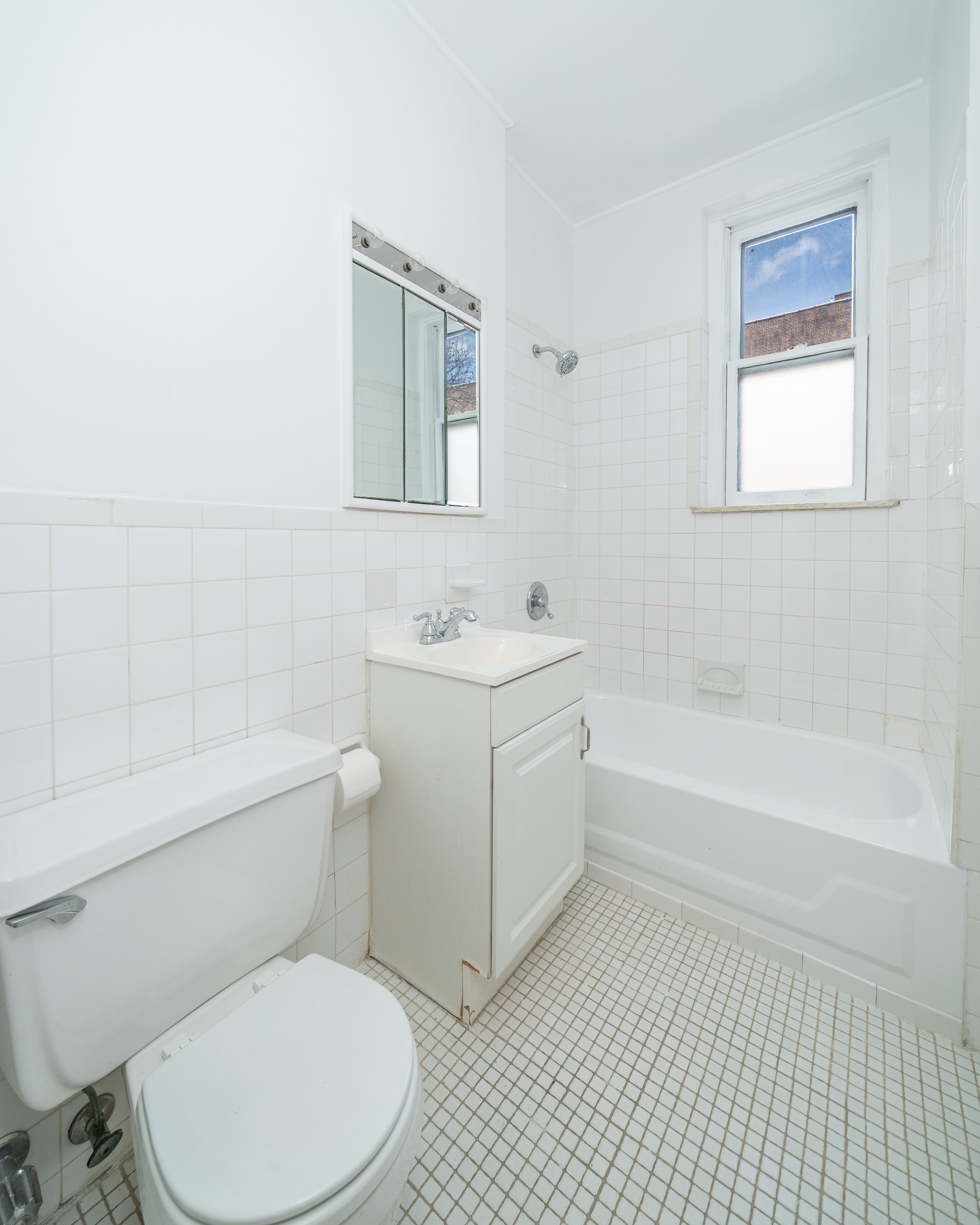 35-27 80th Street 32 Jackson Heights Queens NY 11372