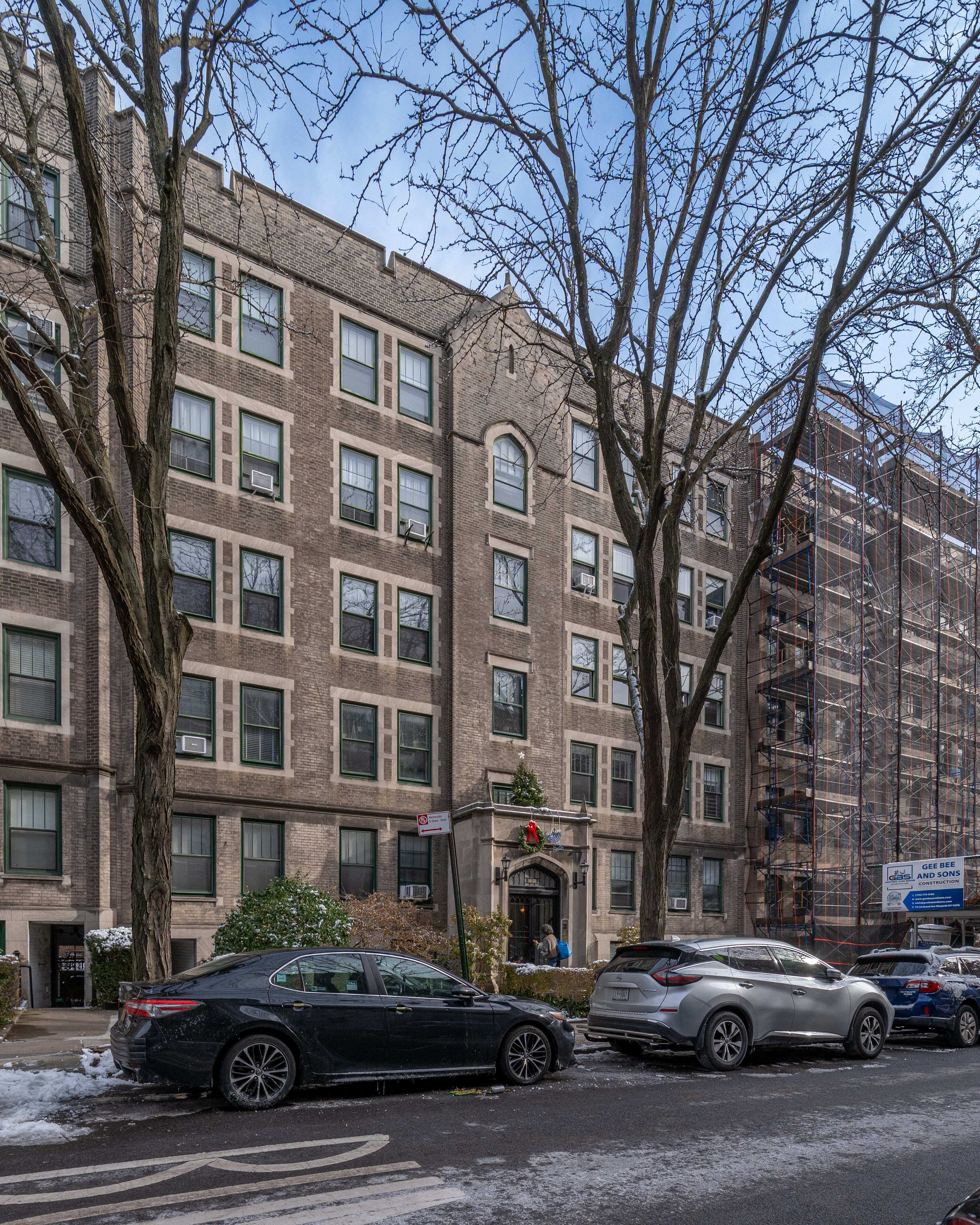 35-27 80th Street 32 Jackson Heights Queens NY 11372