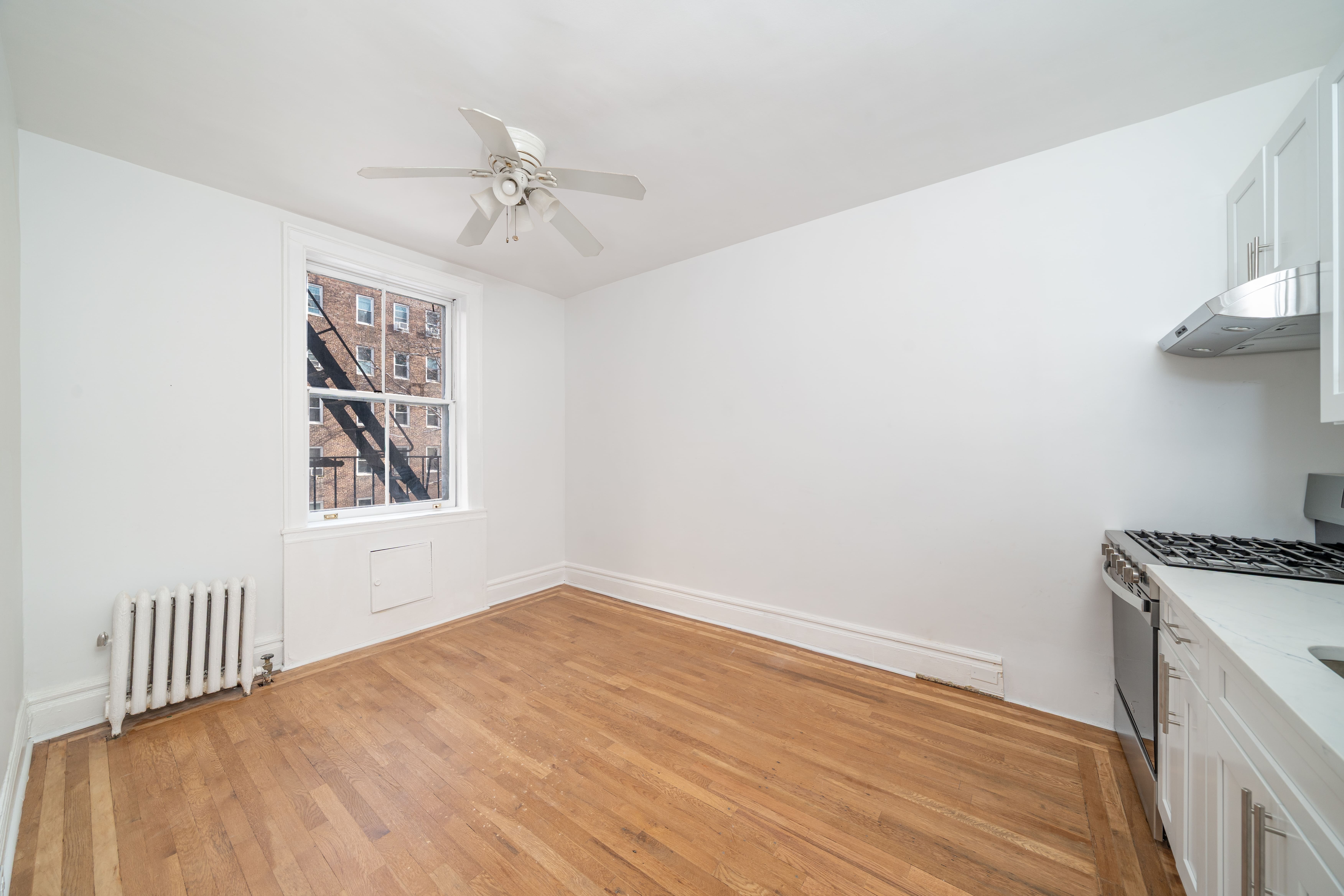 35-27 80th Street 32 Jackson Heights Queens NY 11372
