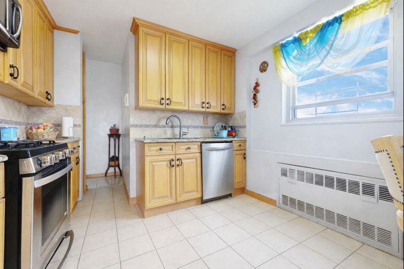 1020 Grand Concourse 18R Concourse Bronx NY 10451