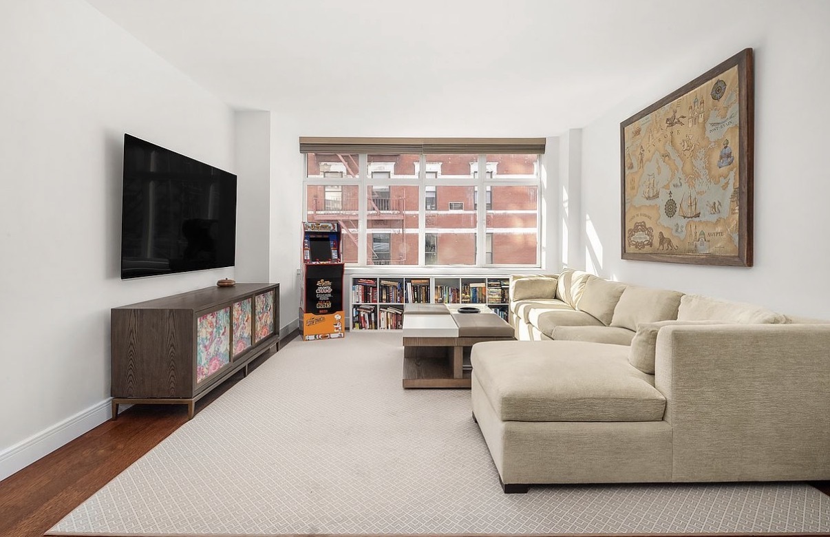 181 East 90th Street — Carnegie Hill
