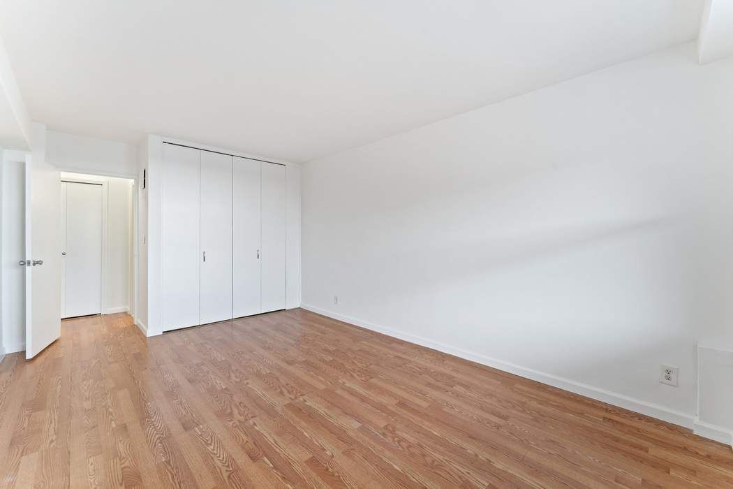 4705 Henry Hudson Parkway West 15G Riverdale Bronx NY 10471