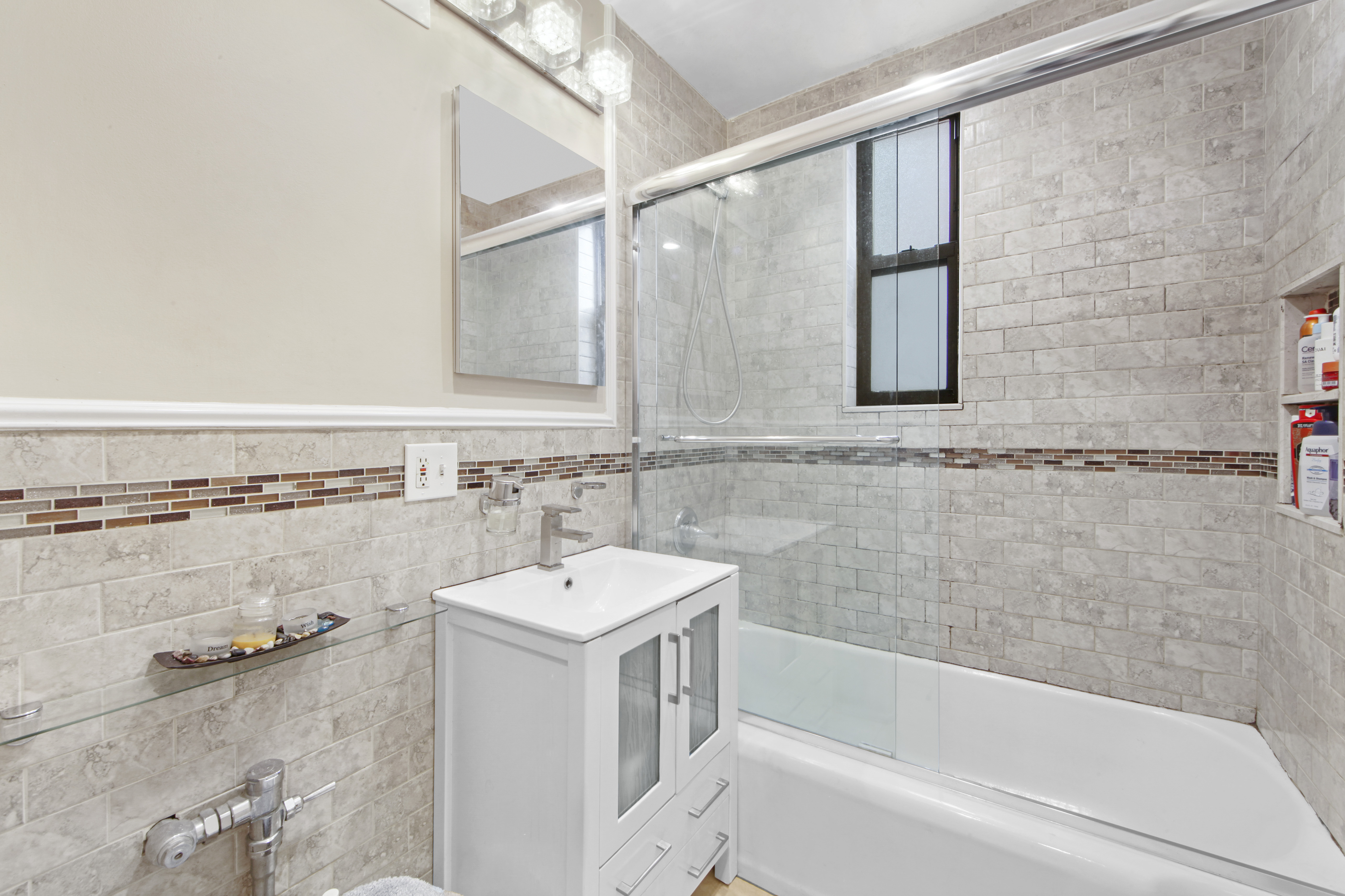 67-71 Yellowstone Blvd. 7/B Forest Hills Queens NY 11375