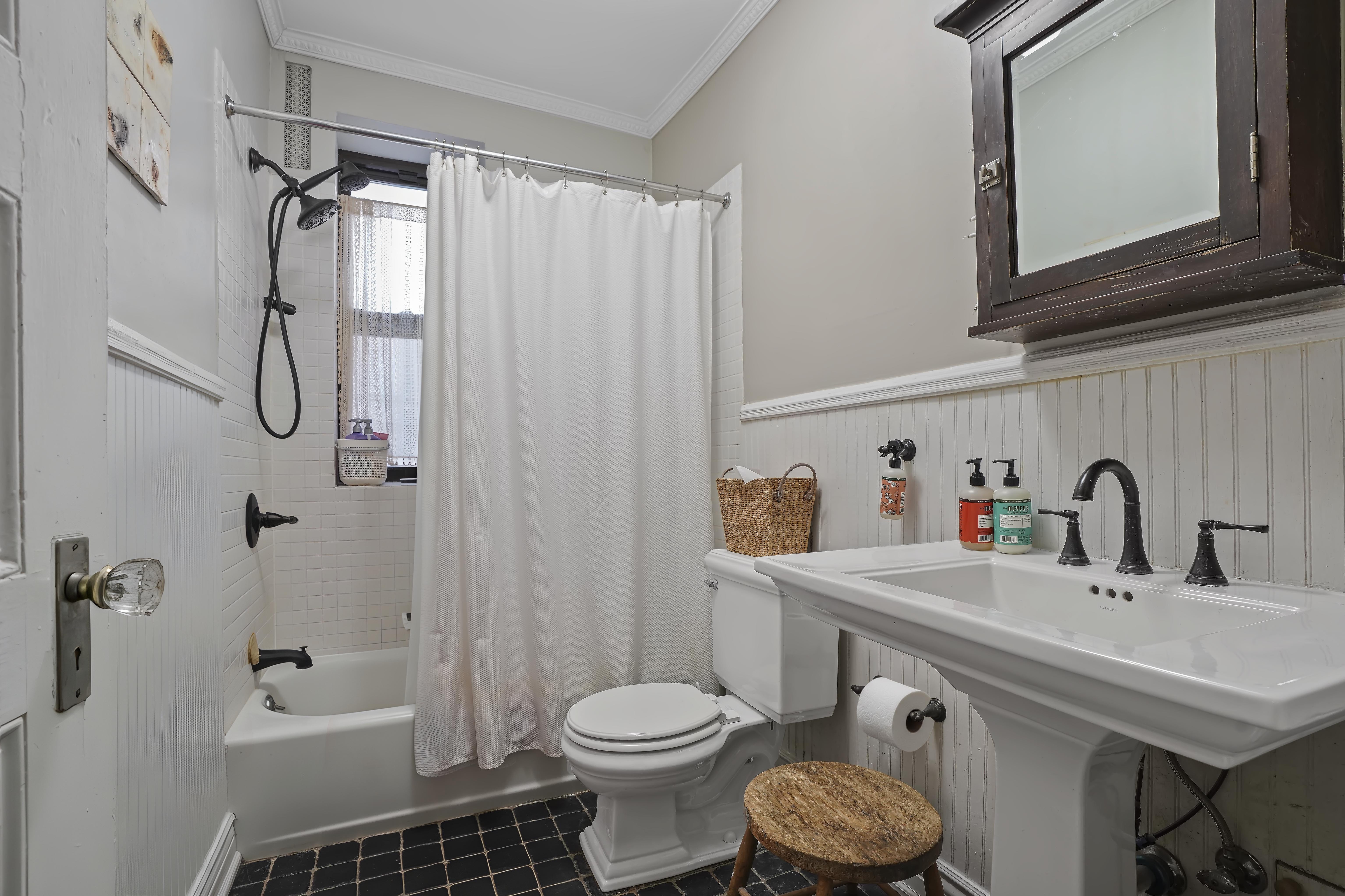 808 8th Avenue 3L Park Slope Brooklyn NY 11215