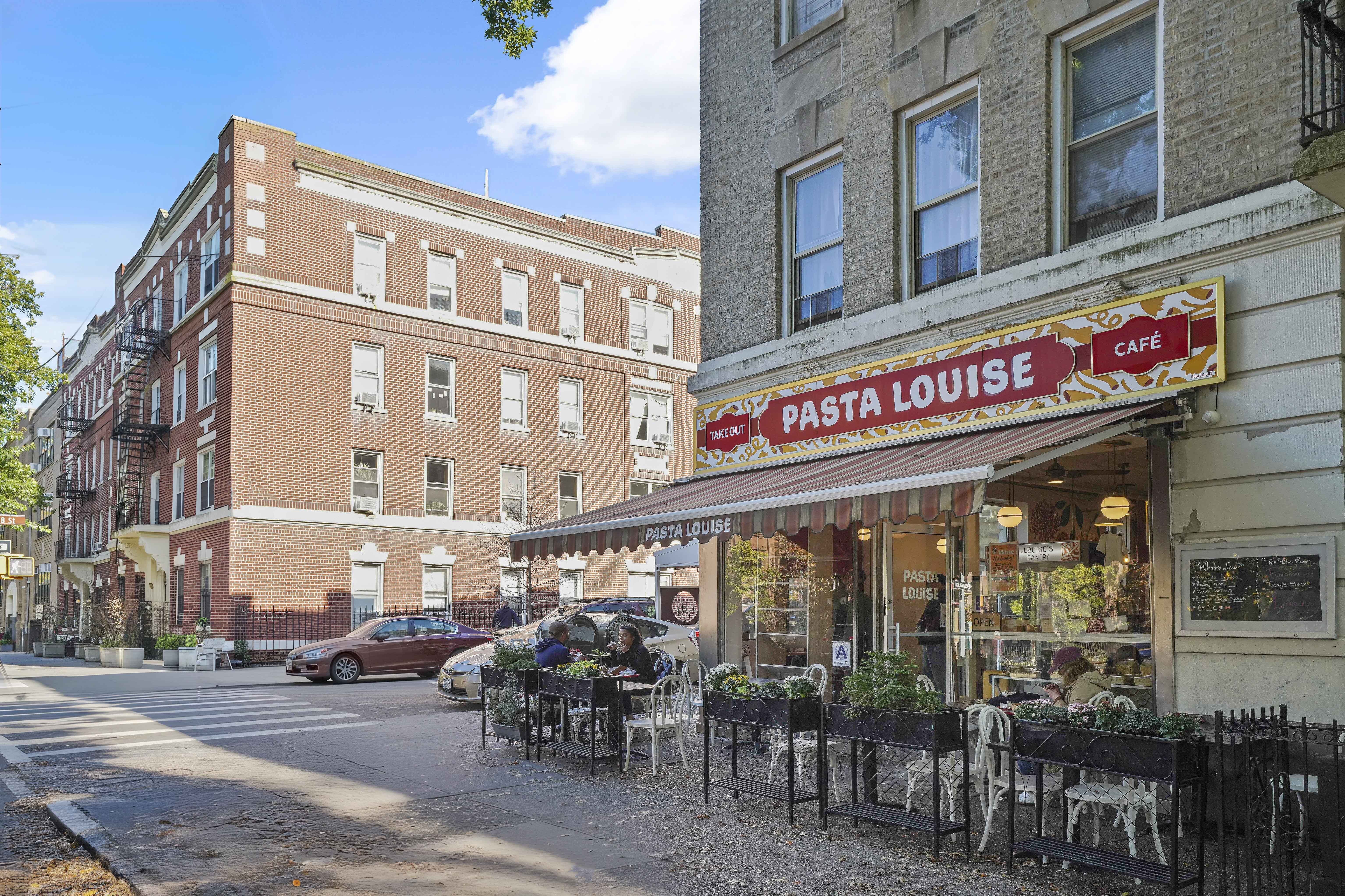 808 8th Avenue 3L Park Slope Brooklyn NY 11215