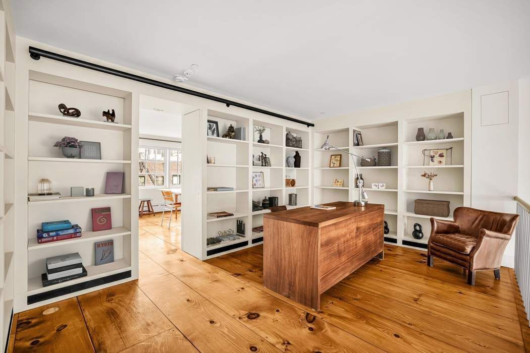 52 West 9th Street Greenwich Village New York NY 10011