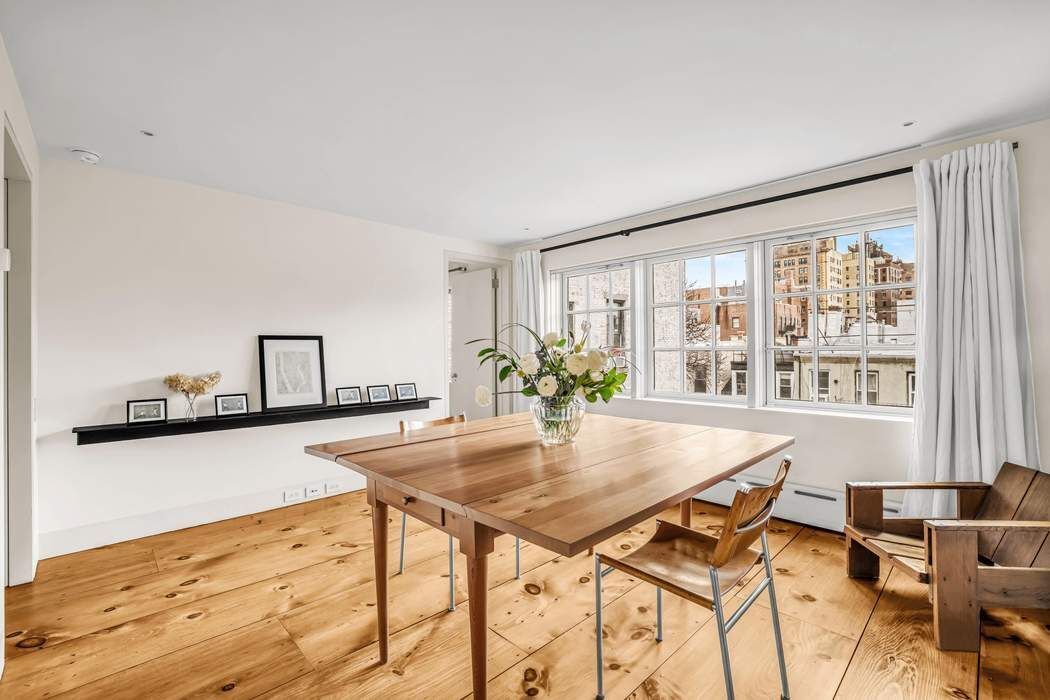 52 West 9th Street Greenwich Village New York NY 10011