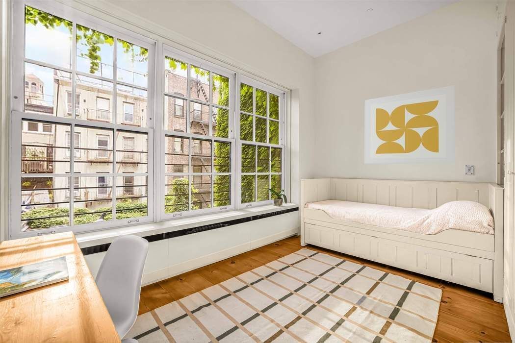 52 West 9th Street Greenwich Village New York NY 10011