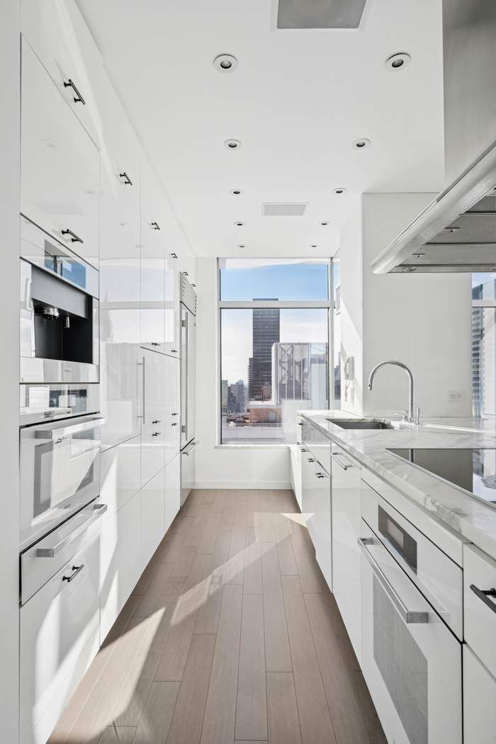250 East 54th Street 36D Turtle Bay New York NY 10022