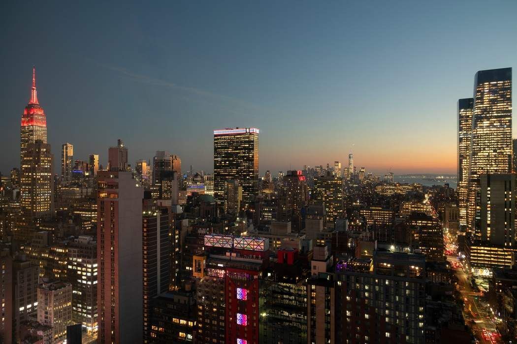 350 West 42nd Street 44H Clinton New York NY 10036