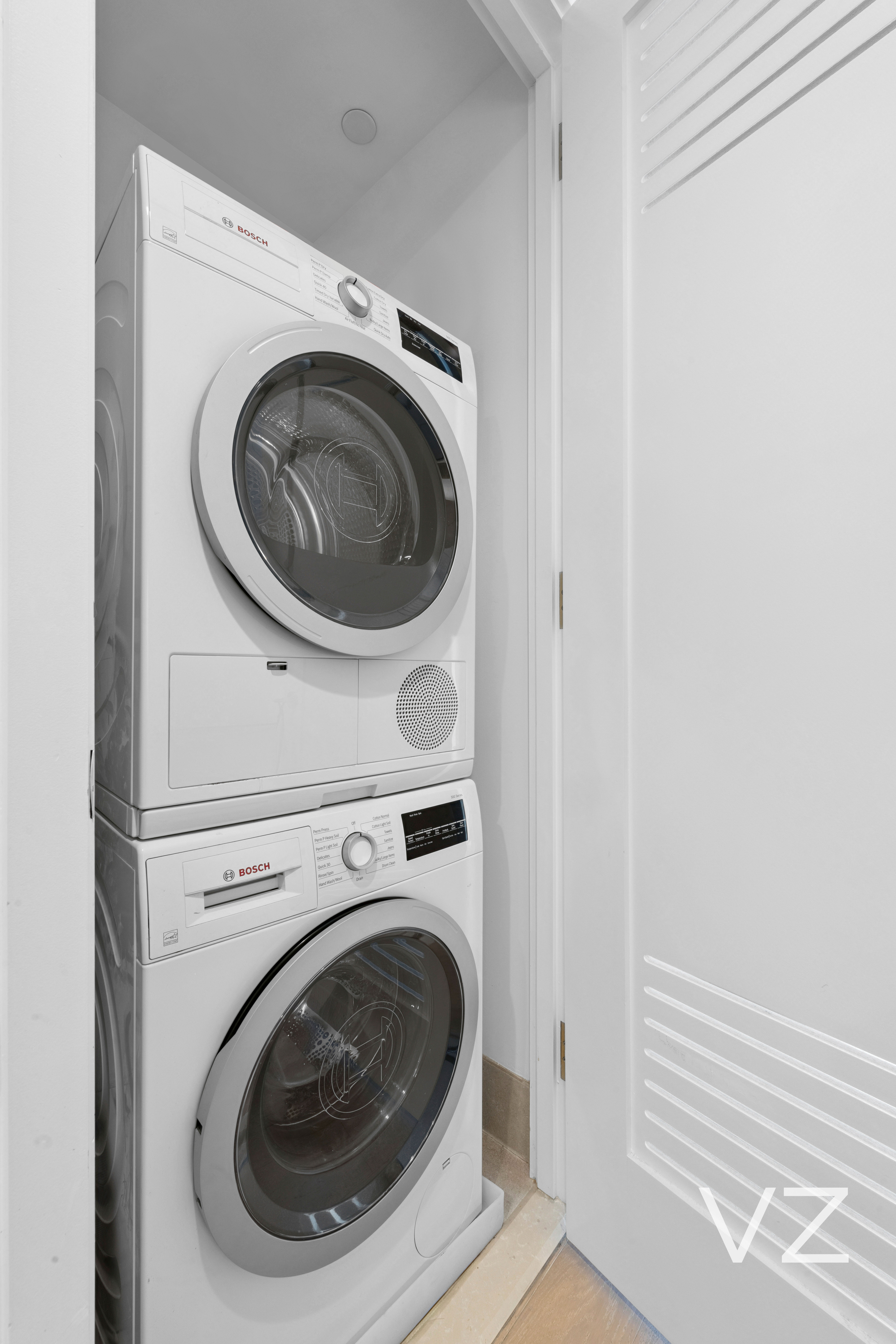 3 Court Square 3001 Long Island City Queens NY 11101