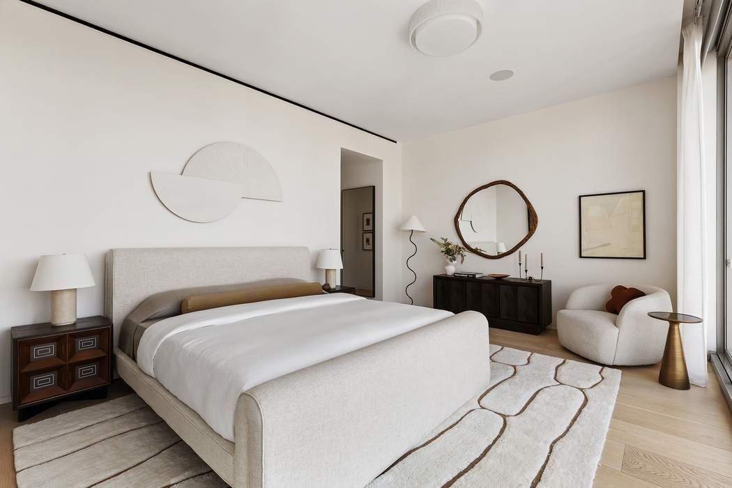 215 Chrystie Street 28E Lower East Side New York NY 10002