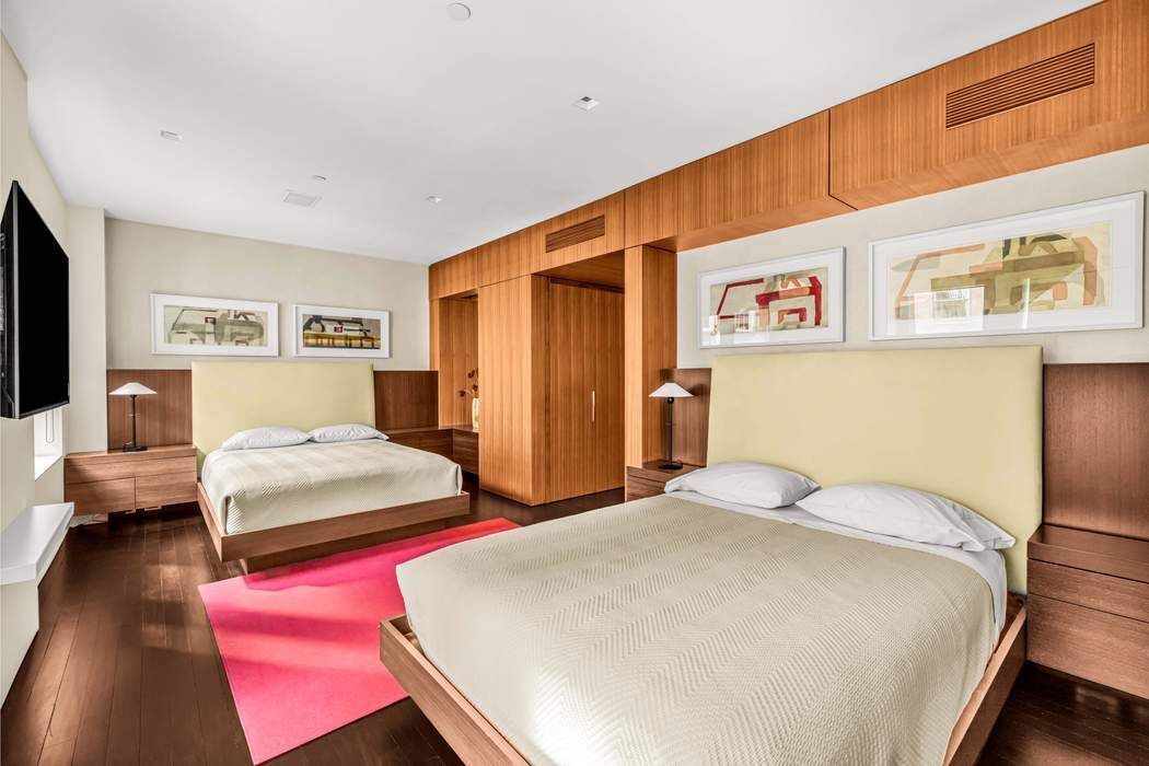 92 Greene Street 4 Soho New York NY 10012