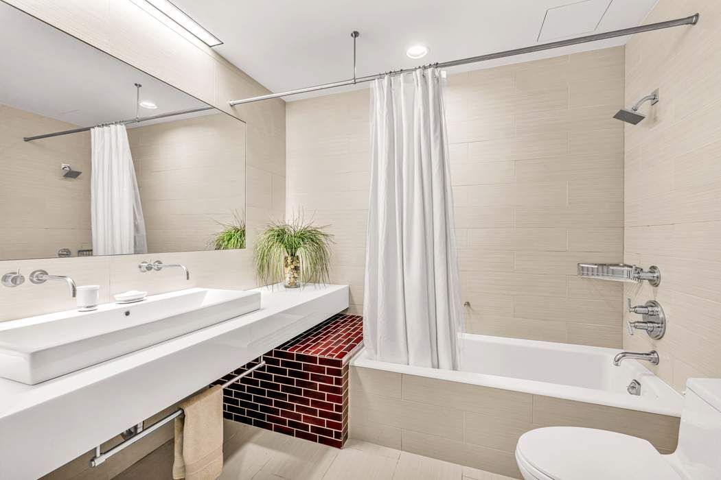 92 Greene Street 4 Soho New York NY 10012