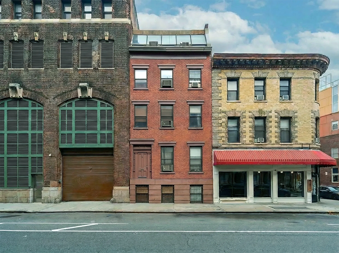 681 Greenwich Street 1 W. Greenwich Village New York NY 10014