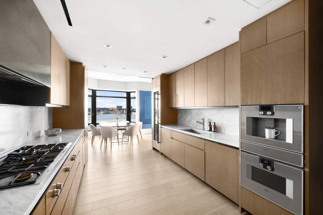 555 West 22nd Street 19AW Chelsea New York NY 10011